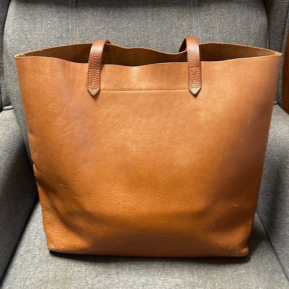 Madewell The Transport Tote- English Saddle - Picture 6 of 12